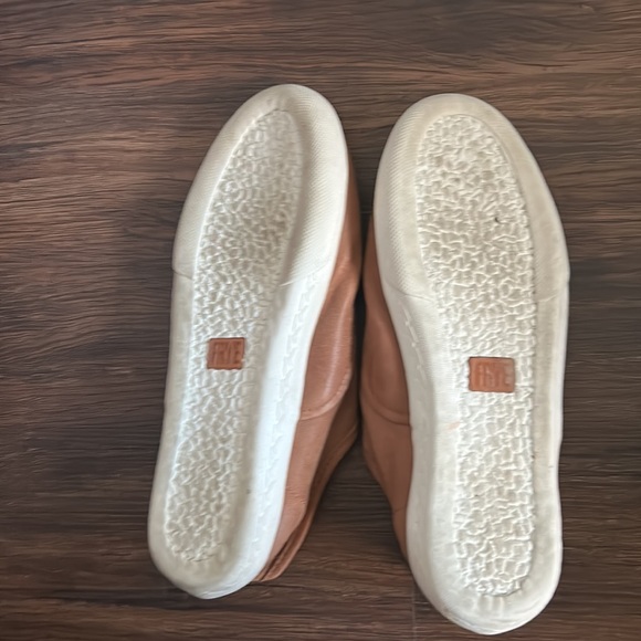 Frye Leather Slip on Sneakers in Brown - Size 8.5 - Picture 3 of 8